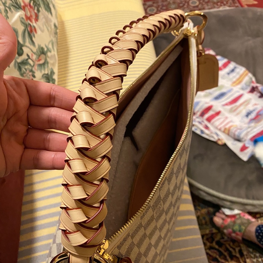 Louis Vuitton Cream and Tan Hobo Bag - Picture 11 of 11